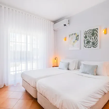 Villa Vicente Mar By Signaturestays *